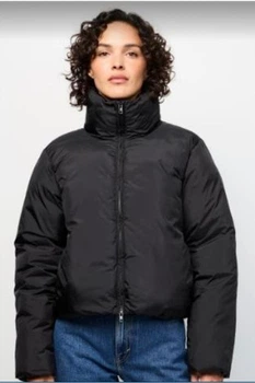 Дутая теплая куртка Weekday H&M черный M арт.105797