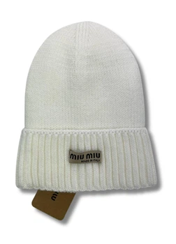 Женская зимняя шапка на флисе нашивка MIU One-size Белый