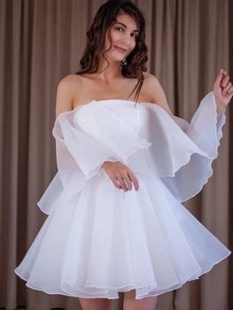 Нарядное короткое платье с пышной юбкой FashionYouWant S белый 43247455