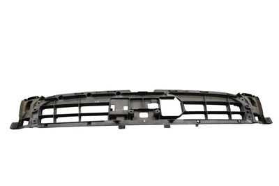 Кронштейн радиаторной решетки Audi A7 (4G) 10-14 (FPS). 4G8807233C