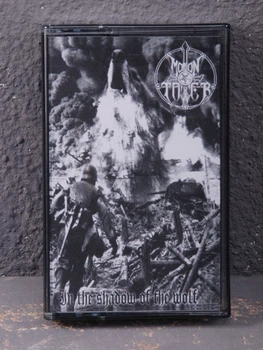 Moontower - In The Shadow Of The Wolf Tape 2006041143