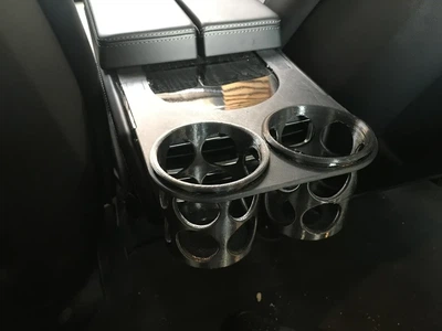 Подстаканник Tesla Model S (Тесла Модель S
