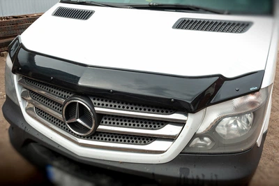 Дефлектор капота для Mercedes Sprinter W906 2013+, Мухобійка капота Mercedes Sprinter W906