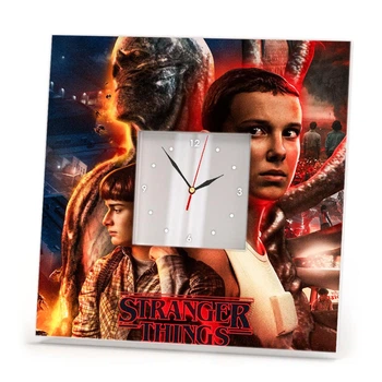 Часы "Сериал Очень странные дела. Stranger Things" подарок фанатам сериала Netflix, стильное украшение детской, спальни, кафе, бара