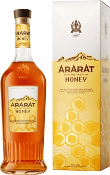 Спиртной напиток ARARAT Honey 6 лет выдержки 0.5 л 30% в подарочной упаковке (4850001008064N)