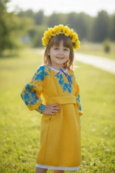 Сукня вишиванка для дівчинки Квітковий букет жовто-блакитна 110