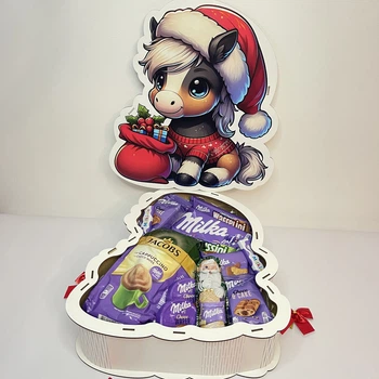 Новогодний подарочный набор Milka в деревянной коробке в форме лошадки