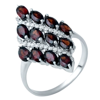 Серебряное кольцо с натуральным гранатом 4.217ct, вес изделия 4,21 гр (1937990)