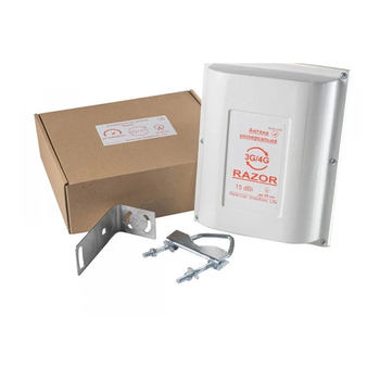 Панельная антенна 4G Razor 15 dB