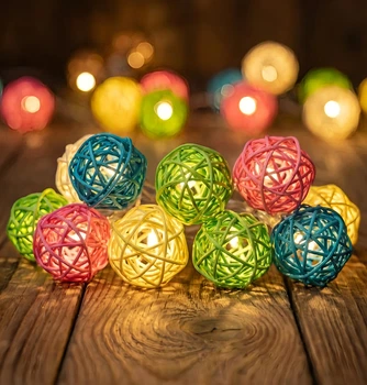 Светодиодная гирлянда UFT с ротанговыми шариками мультиколор Rattan Ball Lights