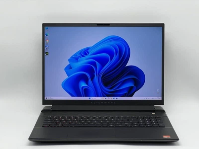 Игровой ноутбук Б-класса Dell Alienware m18 R1 AMD / 18" (1920x1200) IPS / AMD Ryzen 9 7845HX (12 (24) ядер по 3,0 - 5,2 ГГц) / 32 ГБ DDR5 / 960 ГБ SSD / nVidia GeForce RTX 4070, 8 ГБ GDDR6, 128-бит / WebCam б/у