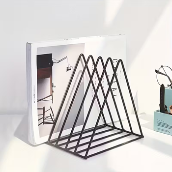 Підставка металева для файлів, книг, журналів, документів. Трикутний тримач на 5 відділів