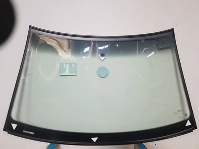 Лобове скло VW Passat B5 1996-2005 Saint-Gobain Sekurit 15437000