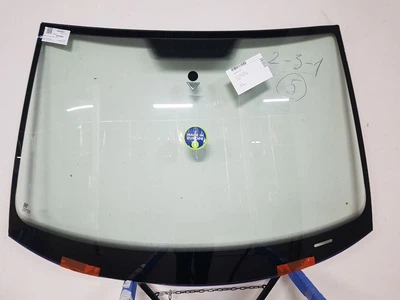 Лобове скло VW Golf V 2003-2008 Saint-Gobain Sekurit 18070000