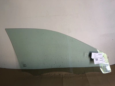 Скло передньої двері ліве Toyota Camry 2011-2017 XV50 XYG Xinyi Group 20681000