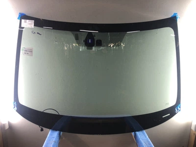 Лобове скло Mitsubishi Outlander 2012-2022 Pilkington 23845000