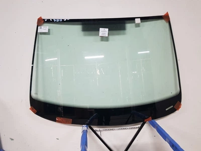 Лобове скло VW Touran 2003-2015 Pilkington 19704000