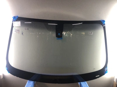 Лобове скло BMW X3 2010-2017 F25 Pilkington 2547000