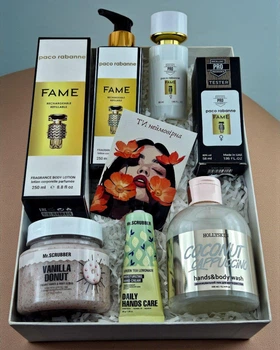 Подарочный набор косметики No Brand в стиле Paco Rabanne Fame 5 в 1