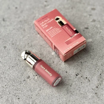 Рідкі рум'яна Rare Beauty Soft Pinch Liquid Blush у відтінку Wonder 3,2 мл