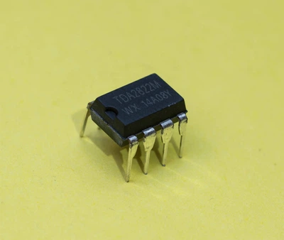 Мікросхема TDA2822M ПНЧ DIP 8 2x1W