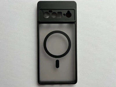 Защитный чехол на Google Pixel 6 Pro Magnetic MagSafe чёрный полупрозрачный, с бортиками из силикона