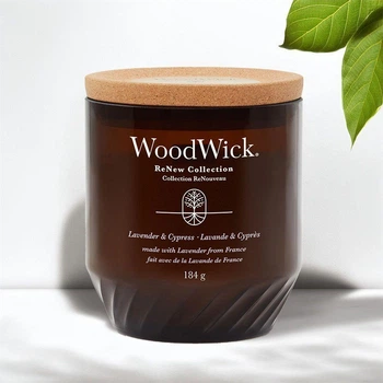 Свічка з ароматом лаванди та кипарису Woodwick Lavender & Cypress RENEW 184g