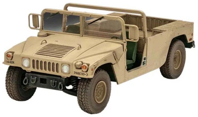 Збірна модель Revell HMMWV M109 7A2 REV-03366 (4009803033662)