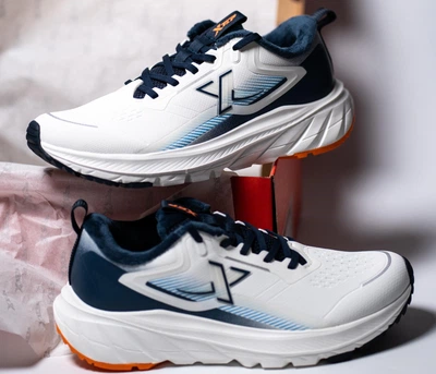 Чоловічі зимові кросівки Xtep Running Shoes 976419370061-7 Canvas White на флісі 43 27.5 см (11112278)