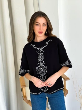Жіноча вишиванка з орнаментом ARTKNIT S-M Чорний (ak35117)