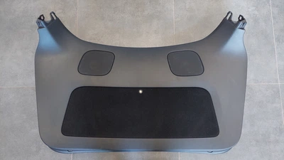 Обшивка кришки багажника Tesla Model Y 1536684-79-A