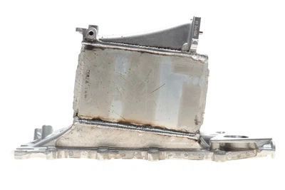 Радіатор інтеркулера Van Wezel 58004376 Volkswagen Golf, Passat, Tiguan, Touran; Skoda Octavia, Karoq; Audi A3, Q3; Seat Leon 04L129766F, 04L129711R, 04L129711J