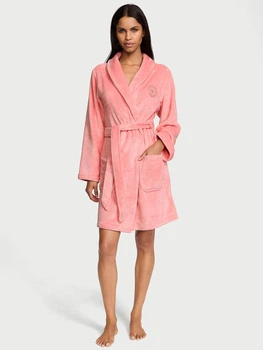 Женский халат Victoria’s Secret Short Cozy Robe Fleece Pink Logo (персиковый, размер M/L)
