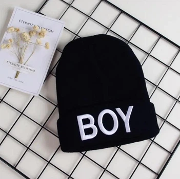 Шапка дитяча з акрилу шапочка для хлопчика на хлопця з написом BOY, чорна