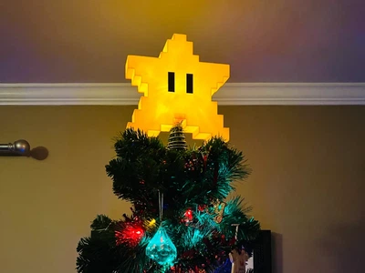 Верхівка на ялинку піксельна зірка з гри Super Mario. Aivory