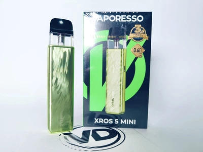 POD система Vaporesso XROS 5 Mini Kit 1500mAh Flowing Green