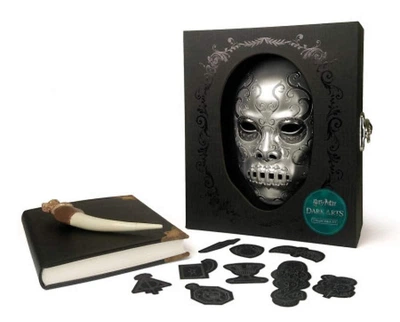 Колекційний набір Harry Potter Dark Arts Collectible Set Гаррі Поттер Темнi мистецтва, з блокнотом