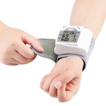 Тонометр электронный на запястье Electronic Blood Pressure Monitor