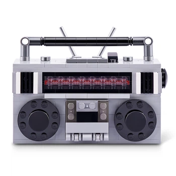 Винтажный конструктор Cassette Player: Retro Music Style