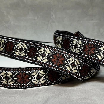 Лента жаккардовая с вышивкой, односторонняя, текстильная 2,5 см, арт 020112, отрезок 1 ярд (91 см)
