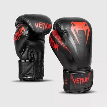 Боксерские перчатки Venum Impact - черные/красные 12 унций