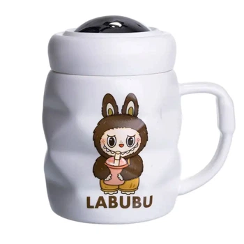 Чашка порцелянова з кришкою Labubu 400 мл біла з темно-коричневим дизайном для дітей подарункова кружка