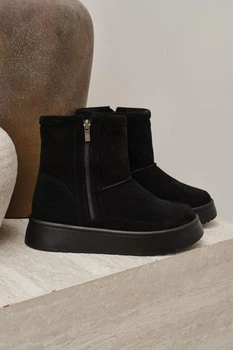 Женские зимние угги PARADIZE SHOES из черной замши с молнией на внешней стороне на высокой подошве 38 размер (стелька 24,7 см)