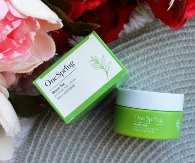 Крем для обличчя з екстрактом зеленого чаю OneSpring Green Tea Moisturizing Cream