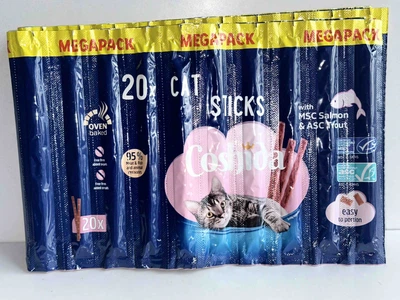 Ласощі для кішок Coshida MEGAPACK with Salmon and Trout, м'ясні палички з лососем та форелью 1 блістер (20 паличок)
