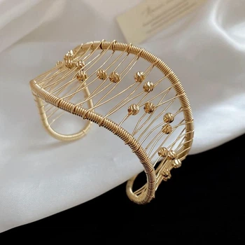 Браслет плетений "Elegant Golden Metal Jewelry", золото