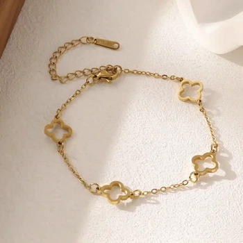 Браслет Van Cleef цветы без камня золотого цвета