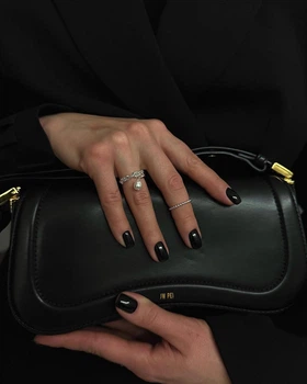 Жіноча сумка JW PEI Joy Bag чорний колір