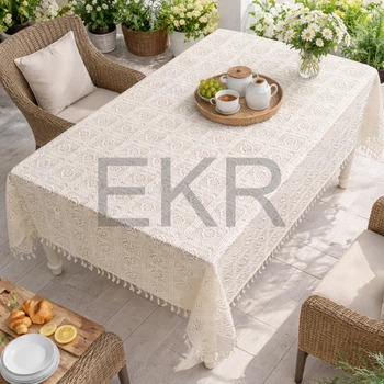 Бавовняна скатертина з в’язаним мереживом і китицями Boho Crochet 150 х 220 см (445-289)