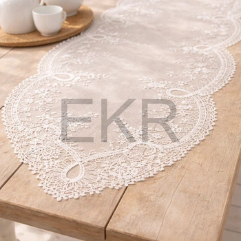 Мереживний ранер на стіл Classic Lace 40 х 120 см (445-293)